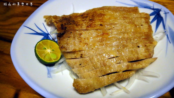 阿國海鮮燒烤小鋪|永和平價美味居酒屋,竟然有賣羊肉爐、鹽烤超大魷魚好吃 @猴屁的異想世界 阿國海鮮燒烤小鋪|永和平價美味居酒屋,竟然有賣羊肉爐、鹽烤超大魷魚好吃 @猴屁的異想世界