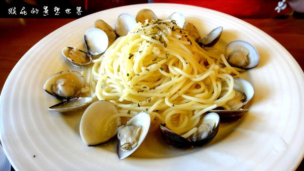 皮諾丘複合餐飲|新莊輔大周邊美食,514巷有超可愛貓咪陪伴的餐廳 @猴屁的異想世界 皮諾丘複合餐飲|新莊輔大周邊美食,514巷有超可愛貓咪陪伴的餐廳 @猴屁的異想世界