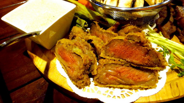 胖布希美墨碳燒|台中異國料理,南屯區深夜小酒館,牛排好吃 @猴屁的異想世界 胖布希美墨碳燒|台中異國料理,南屯區深夜小酒館,牛排好吃 @猴屁的異想世界