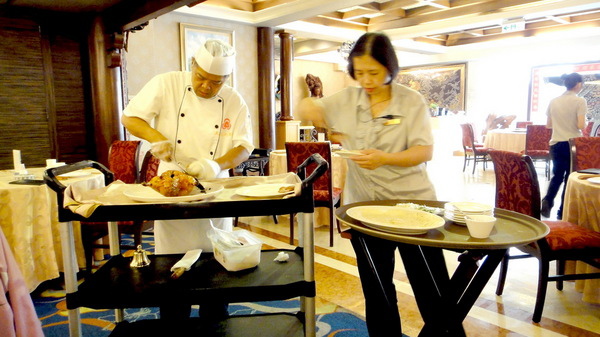 大三元酒樓|台北米其林餐廳推薦,鑲金的烤鴨很厲害,還有道地港點 @猴屁的異想世界 大三元酒樓|台北米其林餐廳推薦,鑲金的烤鴨很厲害,還有道地港點 @猴屁的異想世界