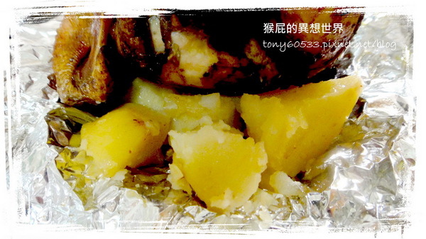 艋舺烤雞工坊|台北西門町烤雞,新鮮出爐超大隻烤雞,鮮嫩多汁裡面還有包料 @猴屁的異想世界 艋舺烤雞工坊|台北西門町烤雞,新鮮出爐超大隻烤雞,鮮嫩多汁裡面還有包料 @猴屁的異想世界