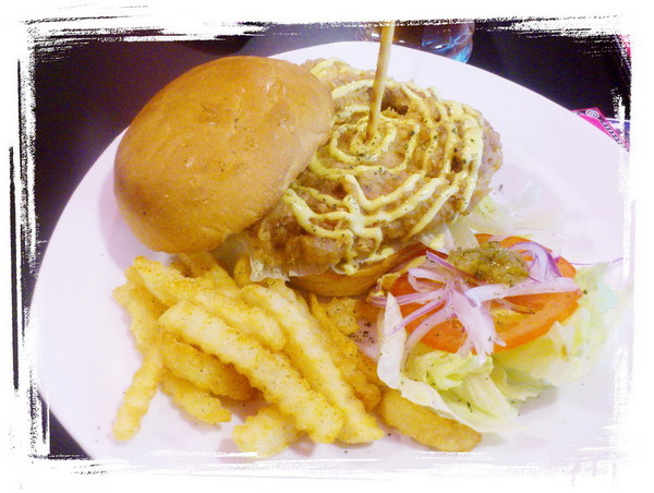Rock Shock驚嚇搖滾廚房|台北東區特色餐廳推薦,飲料無限暢飲、不收服務費超佛心 @猴屁的異想世界 Rock Shock驚嚇搖滾廚房|台北東區特色餐廳推薦,飲料無限暢飲、不收服務費超佛心 @猴屁的異想世界