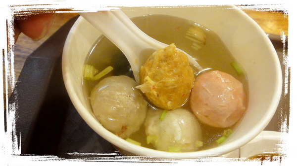 金枝紅糟肉圓|九份老街必吃老字號美食,皮Q肉嫩紅糟肉圓超好吃 @猴屁的異想世界 金枝紅糟肉圓|九份老街必吃老字號美食,皮Q肉嫩紅糟肉圓超好吃 @猴屁的異想世界
