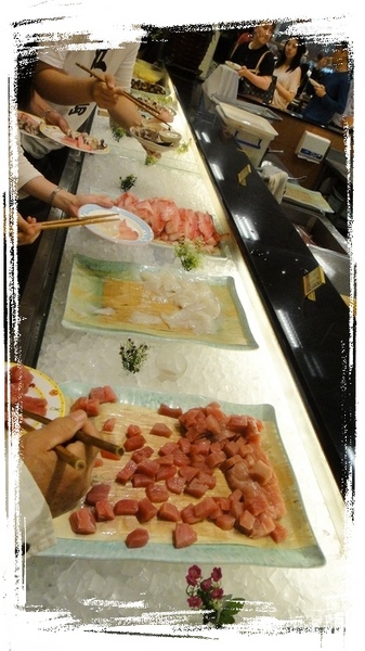 台中牛排館|台中蒙古烤肉吃到飽,牛排、日本料理、蝦子、甜點等通通吃到飽,平價好吃 @猴屁的異想世界 台中牛排館|台中蒙古烤肉吃到飽,牛排、日本料理、蝦子、甜點等通通吃到飽,平價好吃 @猴屁的異想世界