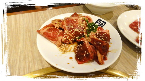牛角日式炭火燒肉板橋店|日本人氣燒肉吃到飽,有單點品質、沙瓦啤酒無限暢飲 @猴屁的異想世界 牛角日式炭火燒肉板橋店|日本人氣燒肉吃到飽,有單點品質、沙瓦啤酒無限暢飲 @猴屁的異想世界