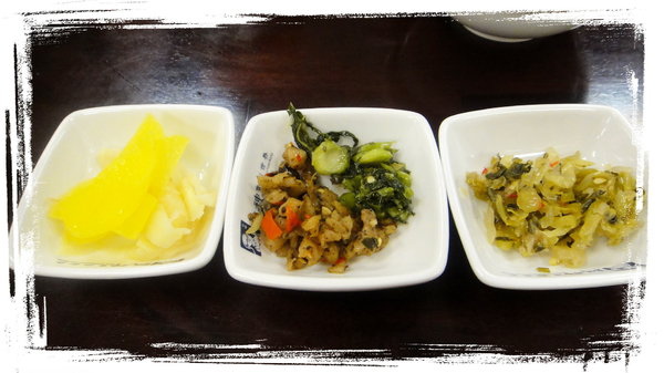 飯神滷肉世界|台中好吃控肉飯,肥肉瘦肉夾層實在太可口,團購卷很划算 @猴屁的異想世界