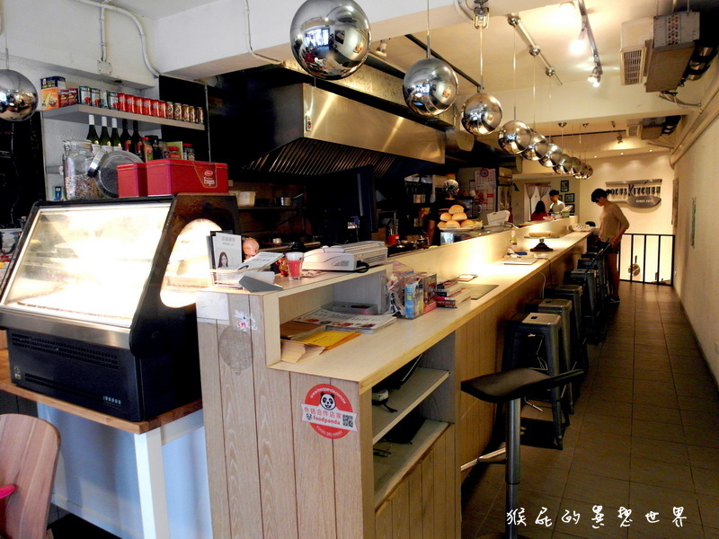 Focus Kitchen肯恩廚房|台北永康街美式餐廳,有漢堡、早午餐、披薩、義大利麵,適合聚餐 @猴屁的異想世界 Focus Kitchen肯恩廚房|台北永康街美式餐廳,有漢堡、早午餐、披薩、義大利麵,適合聚餐 @猴屁的異想世界