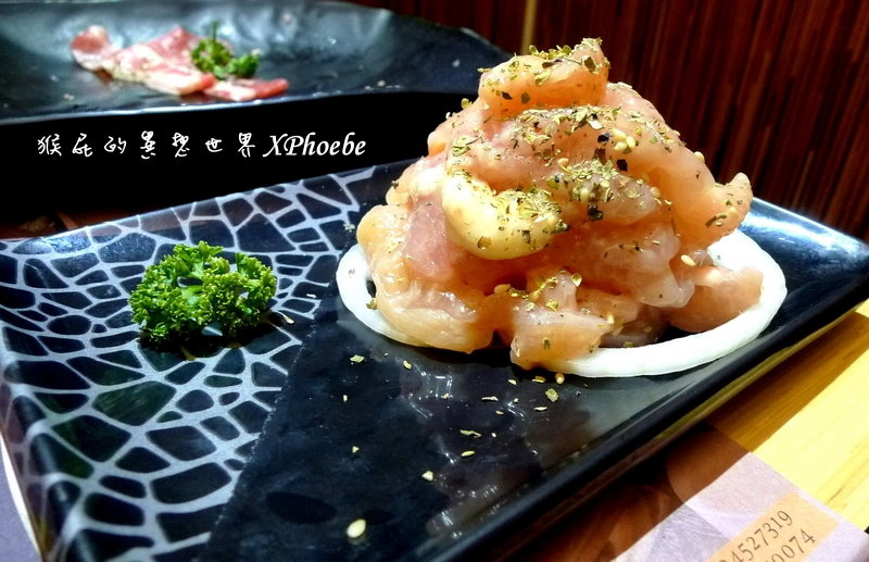 联亭泡菜鍋精誠店|台中最好吃的牛奶鍋料多到滿出來,食尚玩家推薦 @猴屁的異想世界 【台中逢甲】養鍋石頭鍋涮涮鍋!平價美味火鍋&好吃牛奶鍋!有超可愛店狗柴犬!是寵物友善餐廳喔!