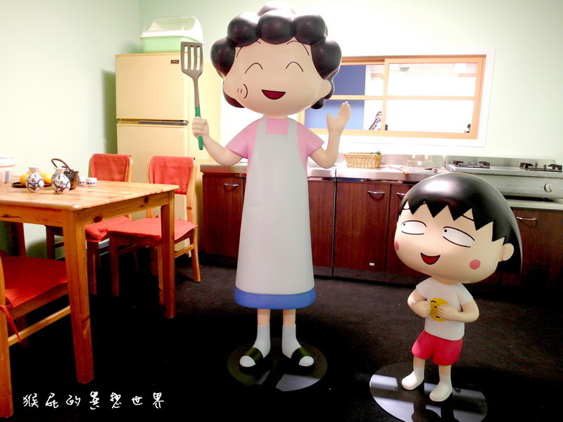 櫻桃小丸子學園祭25週年特展|台北華山展覽,經典卡通櫻桃小丸子場景重現眼前超懷念 @猴屁的異想世界 櫻桃小丸子學園祭25週年特展|台北華山展覽,經典卡通櫻桃小丸子場景重現眼前超懷念 @猴屁的異想世界
