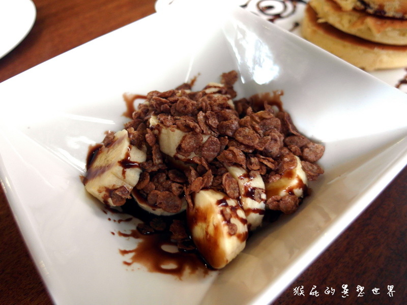Cafe Muah|台中美食推薦,創意塗鴉美味鬆餅,工業風咖啡廳,環境優不限時 @猴屁的異想世界 Cafe Muah|台中美食推薦,創意塗鴉美味鬆餅,工業風咖啡廳,環境優不限時 @猴屁的異想世界