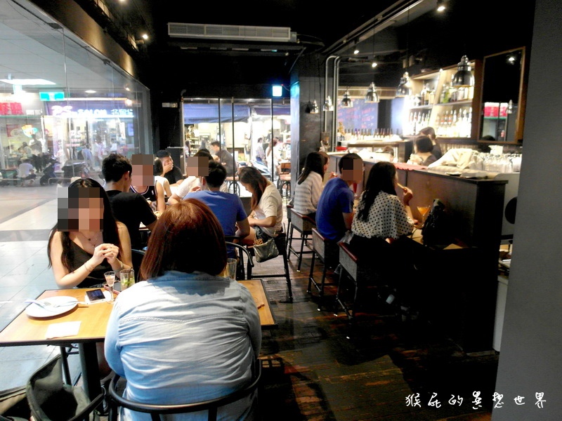 Guru House |台北西門町隱藏版巷弄美食,超可愛平價鐵鍋蛋餅,超美味終極宿醉三明治 @猴屁的異想世界 Guru House |台北西門町隱藏版巷弄美食,超可愛平價鐵鍋蛋餅,超美味終極宿醉三明治 @猴屁的異想世界