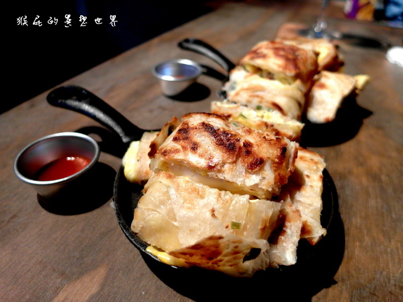 Guru House |台北西門町隱藏版巷弄美食,超可愛平價鐵鍋蛋餅,超美味終極宿醉三明治 @猴屁的異想世界 Guru House |台北西門町隱藏版巷弄美食,超可愛平價鐵鍋蛋餅,超美味終極宿醉三明治 @猴屁的異想世界