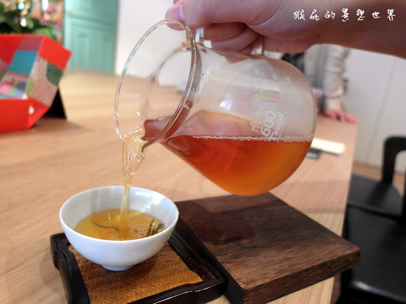 廣方圓茗茶|台北中山精緻高檔茶葉禮盒,超好吃鳳梨酥禮盒,中秋送禮的好選擇 @猴屁的異想世界 廣方圓茗茶|台北中山精緻高檔茶葉禮盒,超好吃鳳梨酥禮盒,中秋送禮的好選擇 @猴屁的異想世界