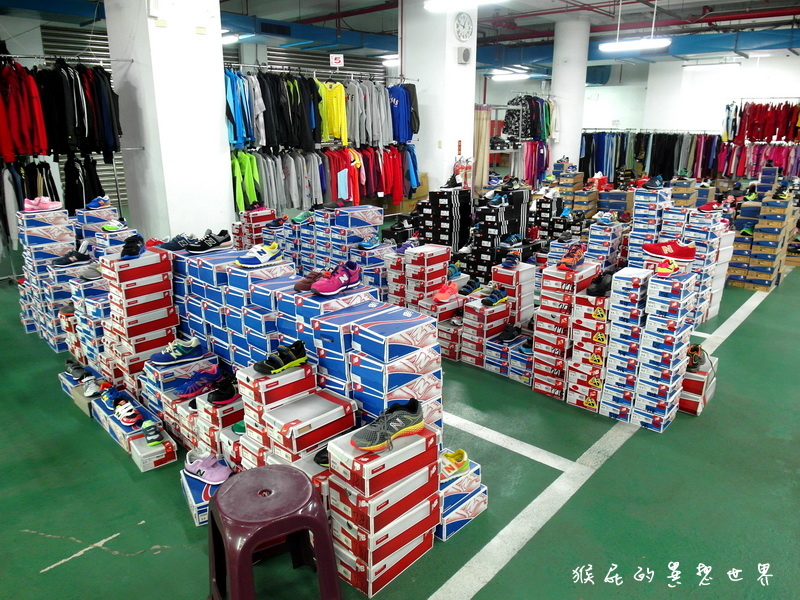 新北板橋特賣會|La New萬雙鞋款拍賣990元起,買2送1再送好禮!Nike、PUMA等品牌超殺優惠 @猴屁的異想世界 新北板橋特賣會|La New萬雙鞋款拍賣990元起,買2送1再送好禮!Nike、PUMA等品牌超殺優惠 @猴屁的異想世界