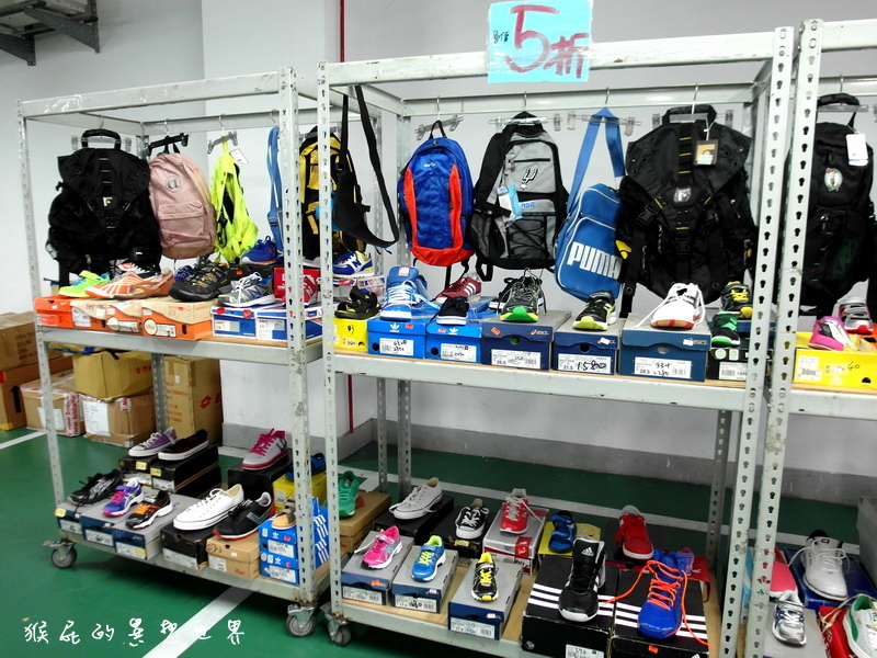 新北板橋特賣會|La New萬雙鞋款拍賣990元起,買2送1再送好禮!Nike、PUMA等品牌超殺優惠 @猴屁的異想世界 新北板橋特賣會|La New萬雙鞋款拍賣990元起,買2送1再送好禮!Nike、PUMA等品牌超殺優惠 @猴屁的異想世界