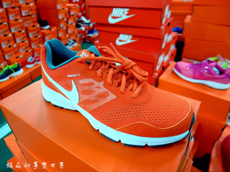 新北板橋特賣會|La New萬雙鞋款拍賣990元起,買2送1再送好禮!Nike、PUMA等品牌超殺優惠 @猴屁的異想世界 新北板橋特賣會|La New萬雙鞋款拍賣990元起,買2送1再送好禮!Nike、PUMA等品牌超殺優惠 @猴屁的異想世界