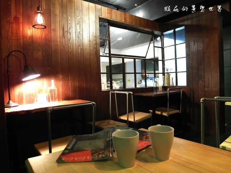 Longtimeago Cafe文創互動咖啡館|台北東區咖啡館,超可愛小小兵、大眼仔、奇奇蒂蒂拉花咖啡 @猴屁的異想世界 Longtimeago Cafe文創互動咖啡館|台北東區咖啡館,超可愛小小兵、大眼仔、奇奇蒂蒂拉花咖啡 @猴屁的異想世界