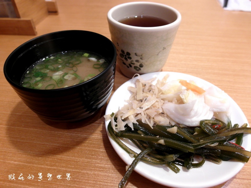 海力士日本料理|新北中和平價日式餐廳,味噌湯飲料小菜吃到飽,生魚片拉麵丼飯通通有! @猴屁的異想世界 海力士日本料理|新北中和平價日式餐廳,味噌湯飲料小菜吃到飽,生魚片拉麵丼飯通通有! @猴屁的異想世界