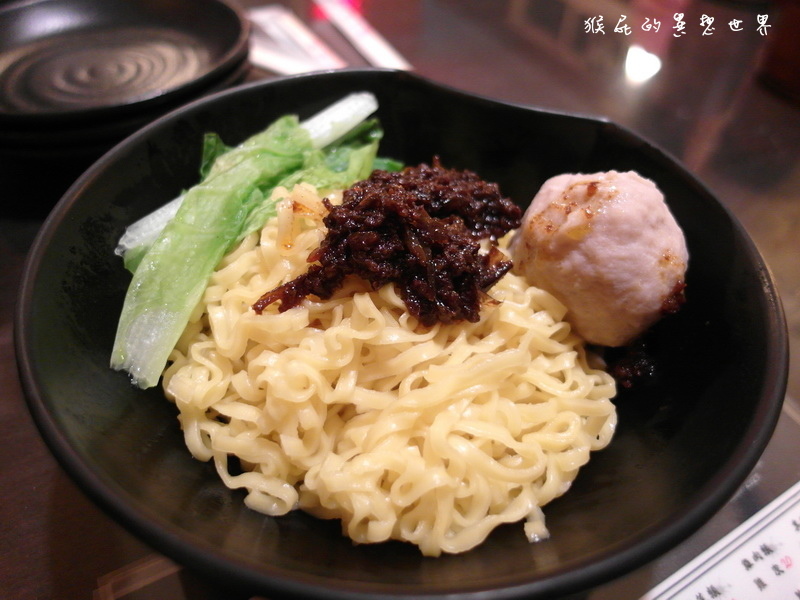 夜燒串燒居酒屋健行店|台中平價居酒屋推薦,串燒烤肉配啤酒超滿足 @猴屁的異想世界 夜燒串燒居酒屋健行店|台中平價居酒屋推薦,串燒烤肉配啤酒超滿足 @猴屁的異想世界