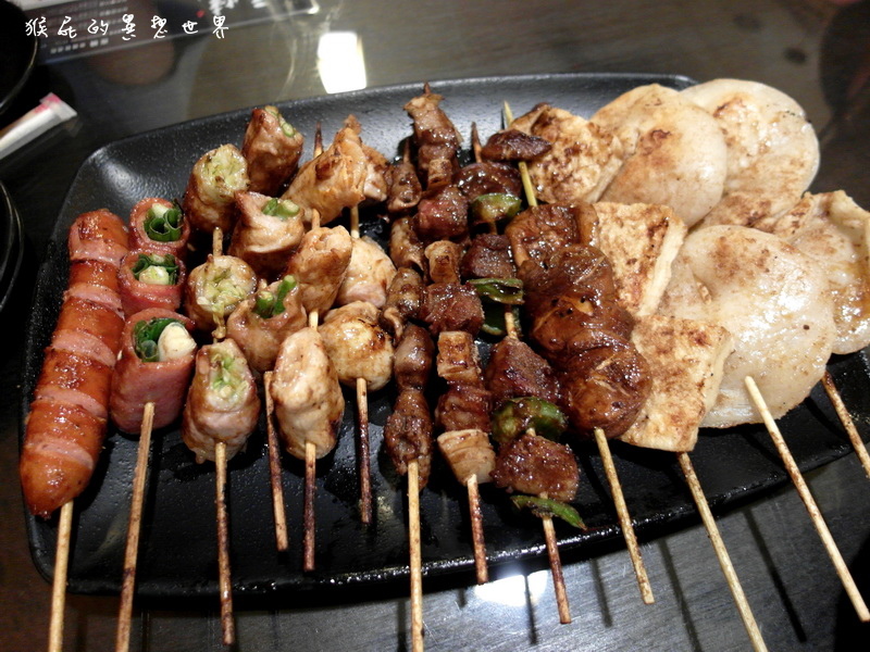 夜燒串燒居酒屋健行店|台中平價居酒屋推薦,串燒烤肉配啤酒超滿足 @猴屁的異想世界 夜燒串燒居酒屋健行店|台中平價居酒屋推薦,串燒烤肉配啤酒超滿足 @猴屁的異想世界