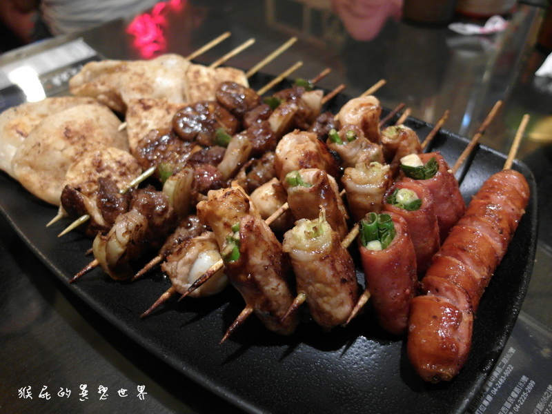 夜燒串燒居酒屋健行店|台中平價居酒屋推薦,串燒烤肉配啤酒超滿足 @猴屁的異想世界 夜燒串燒居酒屋健行店|台中平價居酒屋推薦,串燒烤肉配啤酒超滿足 @猴屁的異想世界