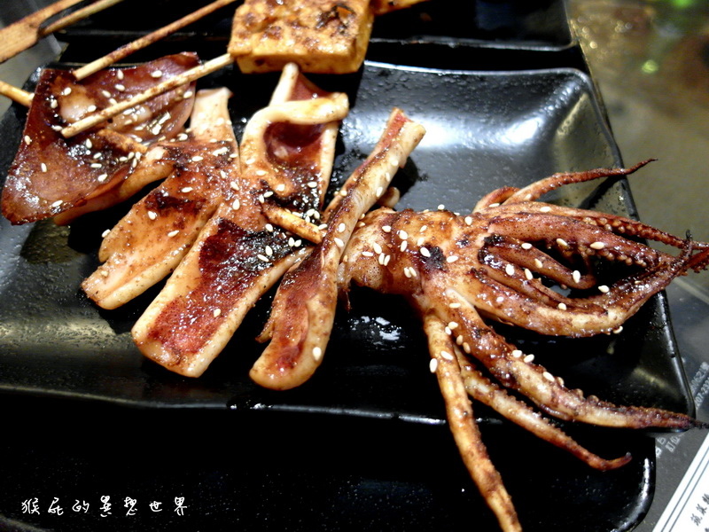 夜燒串燒居酒屋健行店|台中平價居酒屋推薦,串燒烤肉配啤酒超滿足 @猴屁的異想世界 夜燒串燒居酒屋健行店|台中平價居酒屋推薦,串燒烤肉配啤酒超滿足 @猴屁的異想世界