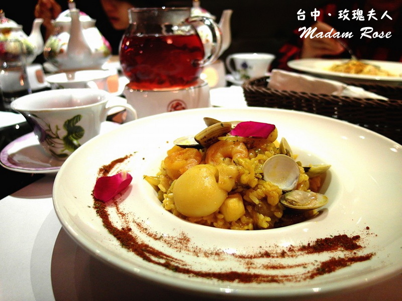 Madam Rose 玫瑰夫人|台中大遠百餐廳,低調奢華的貴婦下午茶,環境優、適合聚餐慶生 @猴屁的異想世界 【台中美食】Madam Rose 玫瑰夫人!低調奢華的貴婦下午茶餐廳!環境優、適合聚餐、慶生!(台中大遠百餐廳5F)