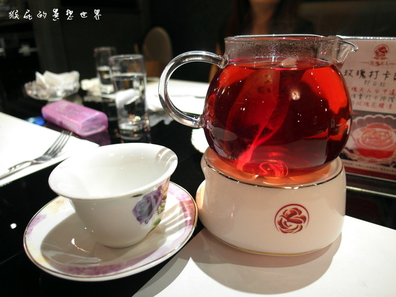 Madam Rose 玫瑰夫人|台中大遠百餐廳,低調奢華的貴婦下午茶,環境優、適合聚餐慶生 @猴屁的異想世界 Madam Rose 玫瑰夫人|台中大遠百餐廳,低調奢華的貴婦下午茶,環境優、適合聚餐慶生 @猴屁的異想世界