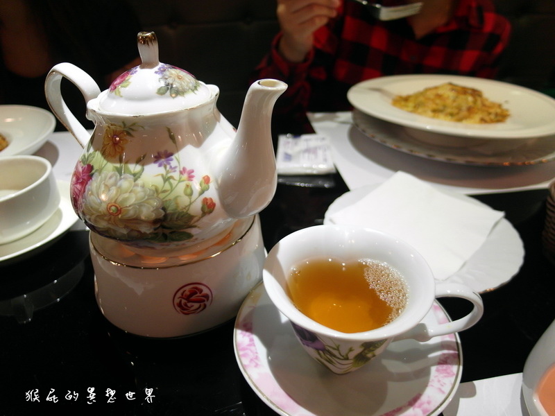 Madam Rose 玫瑰夫人|台中大遠百餐廳,低調奢華的貴婦下午茶,環境優、適合聚餐慶生 @猴屁的異想世界 Madam Rose 玫瑰夫人|台中大遠百餐廳,低調奢華的貴婦下午茶,環境優、適合聚餐慶生 @猴屁的異想世界
