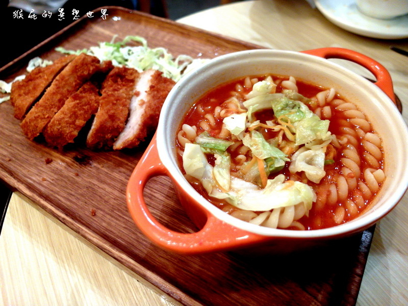 西九龍中心|香港美食推薦,環境跟餐點都超優的Cafe360、香港美食街8F大廚美食廣場 @猴屁的異想世界 西九龍中心|香港美食推薦,環境跟餐點都超優的Cafe360、香港美食街8F大廚美食廣場 @猴屁的異想世界