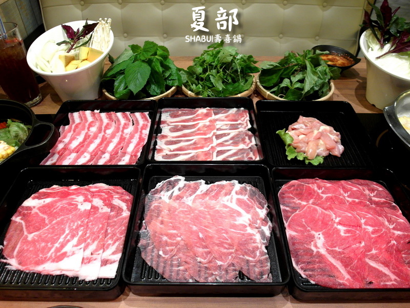 夏部SHABU壽喜鍋吃到飽|懷舊復古風壽喜燒,還有泡菜鍋、牛奶鍋、麻辣鍋等多種選擇 @猴屁的異想世界 夏部SHABU壽喜鍋吃到飽|懷舊復古風壽喜燒,還有泡菜鍋、牛奶鍋、麻辣鍋等多種選擇 @猴屁的異想世界