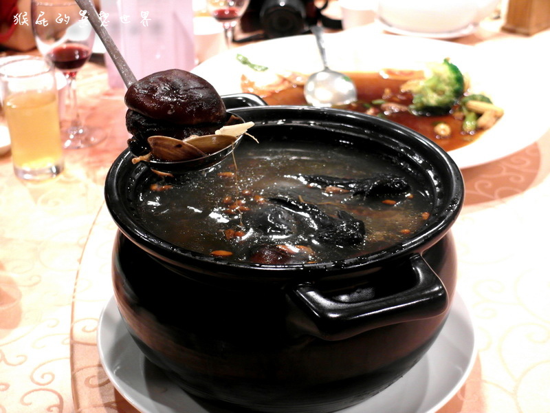 極鮮饌海鮮料理|台北尾牙春酒餐廳首選,高檔創意美食超適合聚餐,還有除夕圍爐、年菜外帶 @猴屁的異想世界 極鮮饌海鮮料理|台北尾牙春酒餐廳首選,高檔創意美食超適合聚餐,還有除夕圍爐、年菜外帶 @猴屁的異想世界