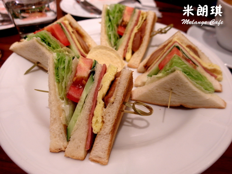 米朗琪咖啡館|朝聖中山站超人氣鬆餅店,姊妹下午茶好地方,草莓奶油鬆餅好好吃 @猴屁的異想世界 米朗琪咖啡館|朝聖中山站超人氣鬆餅店,姊妹下午茶好地方,草莓奶油鬆餅好好吃 @猴屁的異想世界