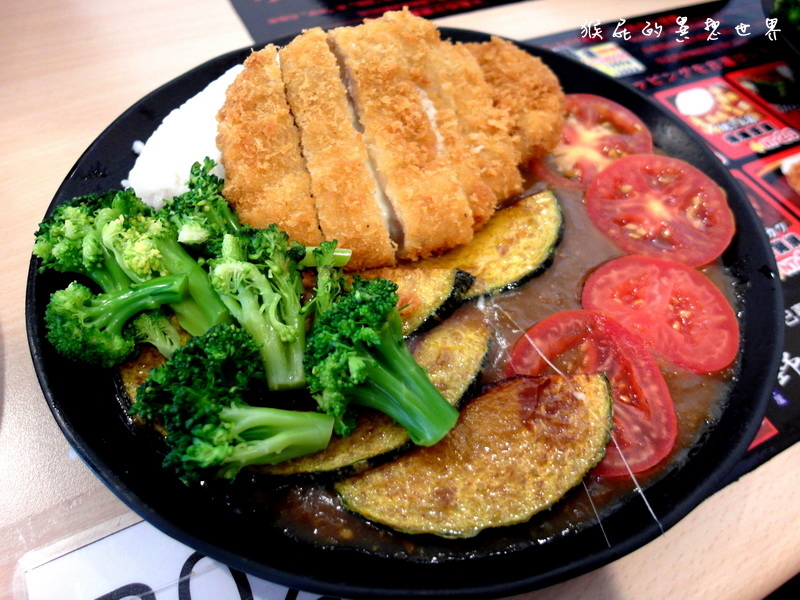野島家咖哩屋|台中平價大份量咖哩飯,客製化自己搭配咖哩飯配料好吃又好玩 @猴屁的異想世界 野島家咖哩屋|台中平價大份量咖哩飯,客製化自己搭配咖哩飯配料好吃又好玩 @猴屁的異想世界