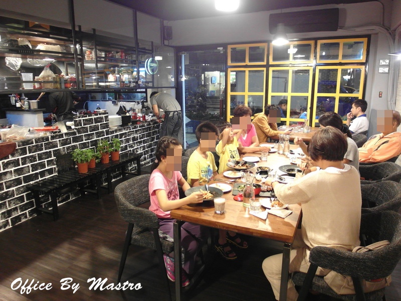 Office by mastro|台北松山區民生社區美食,超嫩肋眼牛排,超酷甜點火烤布蕾秀 @猴屁的異想世界 Office by mastro|台北松山區民生社區美食,超嫩肋眼牛排,超酷甜點火烤布蕾秀 @猴屁的異想世界