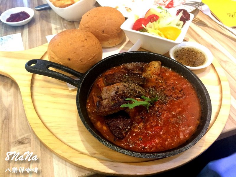 8NaNa八樂那|台中複合式餐廳,平價美味可愛餐廳,燉飯、早午餐、鬆餅一次滿足 @猴屁的異想世界 8NaNa八樂那|台中複合式餐廳,平價美味可愛餐廳,燉飯、早午餐、鬆餅一次滿足 @猴屁的異想世界