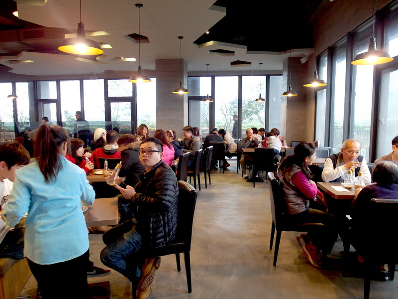 宜蘭蘇澳美食|奇麗灣珍奶文化館燈泡珍珠奶茶超吸睛,88元還送紅豆派CP值爆表! @猴屁的異想世界 宜蘭蘇澳美食|奇麗灣珍奶文化館燈泡珍珠奶茶超吸睛,88元還送紅豆派CP值爆表! @猴屁的異想世界