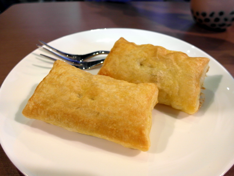 宜蘭蘇澳美食|奇麗灣珍奶文化館燈泡珍珠奶茶超吸睛,88元還送紅豆派CP值爆表! @猴屁的異想世界 宜蘭蘇澳美食|奇麗灣珍奶文化館燈泡珍珠奶茶超吸睛,88元還送紅豆派CP值爆表! @猴屁的異想世界