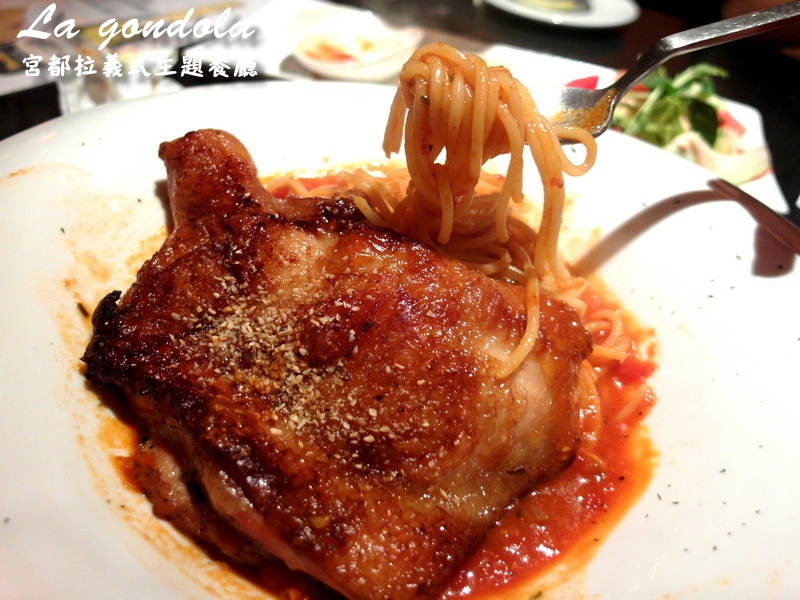 【台北東區美食】宮都拉義式主題餐廳,超浮誇夜店風包廂!聚餐慶生壽星送蛋糕或酒 @猴屁的異想世界 【台北東區美食】宮都拉義式主題餐廳,超浮誇夜店風包廂!聚餐慶生壽星送蛋糕或酒 @猴屁的異想世界