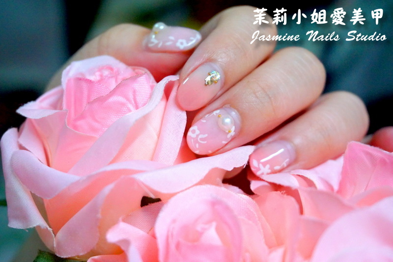 茉莉小姐愛美甲|台中美甲推薦,新娘款粉色漸層凝膠指甲彩繪好美,另有足部保養 @猴屁的異想世界 茉莉小姐愛美甲|台中美甲推薦,新娘款粉色漸層凝膠指甲彩繪好美,另有足部保養 @猴屁的異想世界