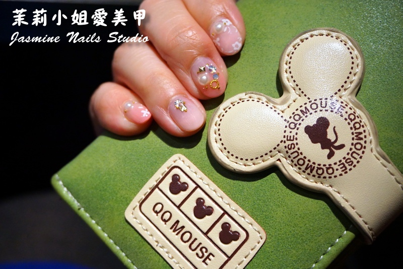 茉莉小姐愛美甲|台中美甲推薦,新娘款粉色漸層凝膠指甲彩繪好美,另有足部保養 @猴屁的異想世界 茉莉小姐愛美甲|台中美甲推薦,新娘款粉色漸層凝膠指甲彩繪好美,另有足部保養 @猴屁的異想世界