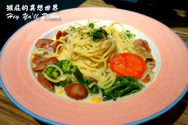 荷亞輕食館輔大店|新莊輔大周邊美食CP值超高義大利麵、披薩、漢堡,套餐飲料無限暢飲 @猴屁的異想世界 荷亞輕食館輔大店|新莊輔大周邊美食CP值超高義大利麵、披薩、漢堡,套餐飲料無限暢飲 @猴屁的異想世界