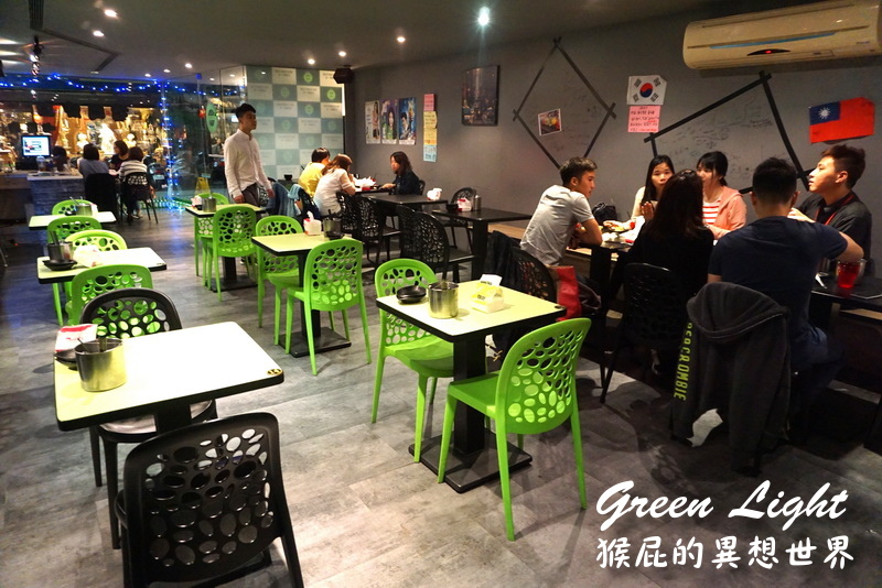 Green Light韓式炸雞吃到飽|台北東區吃到飽,炸雞、韓式泡麵、年糕、韓式拌飯等通通吃到飽 @猴屁的異想世界 Green Light韓式炸雞吃到飽|台北東區吃到飽,炸雞、韓式泡麵、年糕、韓式拌飯等通通吃到飽 @猴屁的異想世界