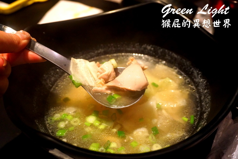 Green Light韓式炸雞吃到飽|台北東區吃到飽,炸雞、韓式泡麵、年糕、韓式拌飯等通通吃到飽 @猴屁的異想世界 Green Light韓式炸雞吃到飽|台北東區吃到飽,炸雞、韓式泡麵、年糕、韓式拌飯等通通吃到飽 @猴屁的異想世界