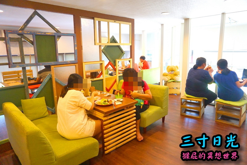 三寸日光咖啡館|宜蘭羅東優質有質感咖啡廳,文青的最愛,環境優適合聚餐 @猴屁的異想世界 三寸日光咖啡館|宜蘭羅東優質有質感咖啡廳,文青的最愛,環境優適合聚餐 @猴屁的異想世界