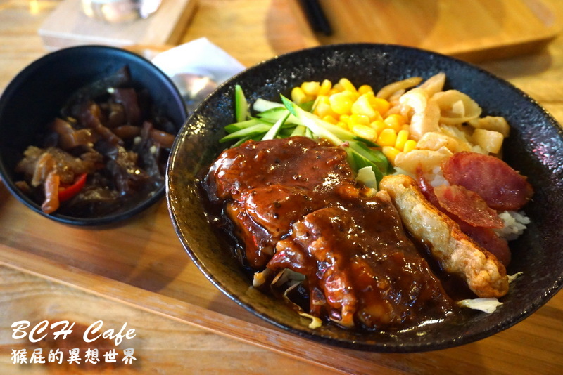 BCH Cafe家裡咖啡店|台中精明一街美食,百元平價簡餐CP值超高,還有早午餐、輕食、蛋糕、飲料 @猴屁的異想世界 BCH Cafe家裡咖啡店|台中精明一街美食,百元平價簡餐CP值超高,還有早午餐、輕食、蛋糕、飲料 @猴屁的異想世界