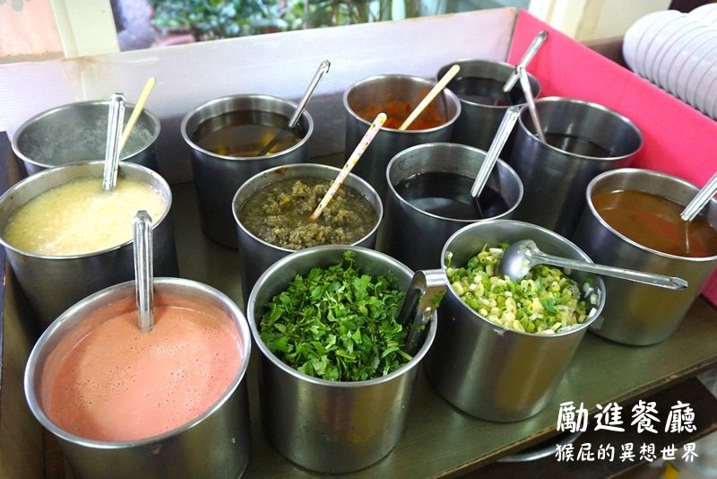 台電勵進餐廳酸菜白肉鍋吃到飽|台北師大美食老店推薦,蔥油餅超好吃 @猴屁的異想世界 台電勵進餐廳酸菜白肉鍋吃到飽|台北師大美食老店推薦,蔥油餅超好吃 @猴屁的異想世界