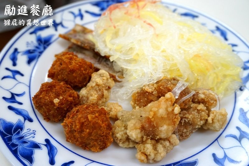 台電勵進餐廳酸菜白肉鍋吃到飽|台北師大美食老店推薦,蔥油餅超好吃 @猴屁的異想世界 台電勵進餐廳酸菜白肉鍋吃到飽|台北師大美食老店推薦,蔥油餅超好吃 @猴屁的異想世界