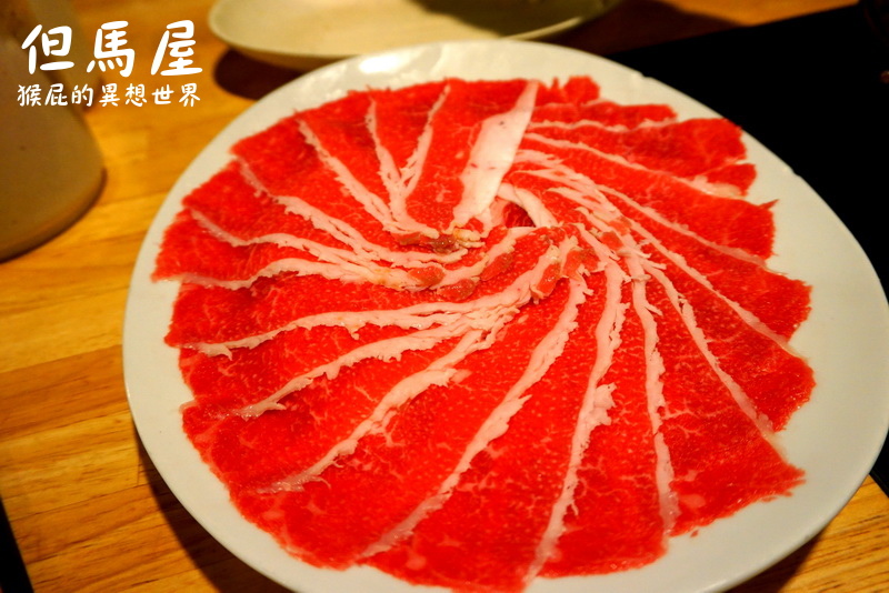大阪但馬屋DX壽喜燒吃到飽|日本壽喜燒吃到飽,主打和牛吃到飽,冰淇淋是哈根達斯CP值高 @猴屁的異想世界 大阪但馬屋DX壽喜燒吃到飽|日本壽喜燒吃到飽,主打和牛吃到飽,冰淇淋是哈根達斯CP值高 @猴屁的異想世界