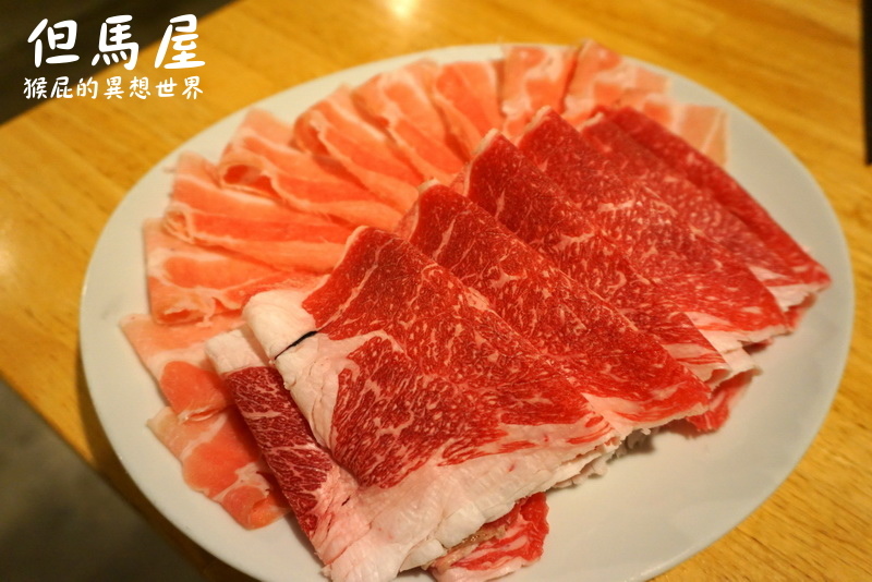 大阪但馬屋DX壽喜燒吃到飽|日本壽喜燒吃到飽,主打和牛吃到飽,冰淇淋是哈根達斯CP值高 @猴屁的異想世界 大阪但馬屋DX壽喜燒吃到飽|日本壽喜燒吃到飽,主打和牛吃到飽,冰淇淋是哈根達斯CP值高 @猴屁的異想世界